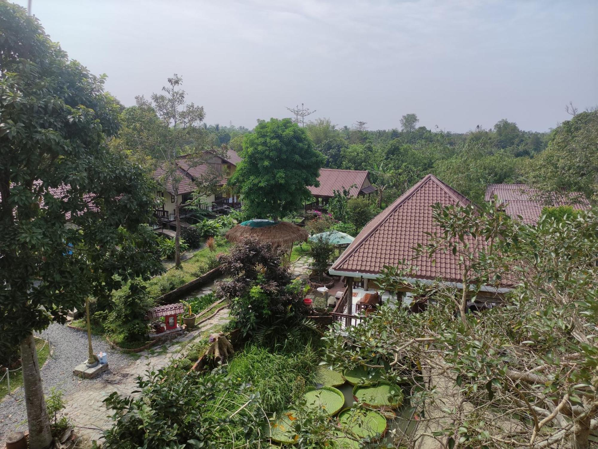 Brown House Resort Кантхо Экстерьер фото
